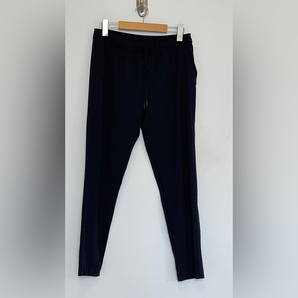 Lululemon Black Drawstrings Jogger Pants size 6